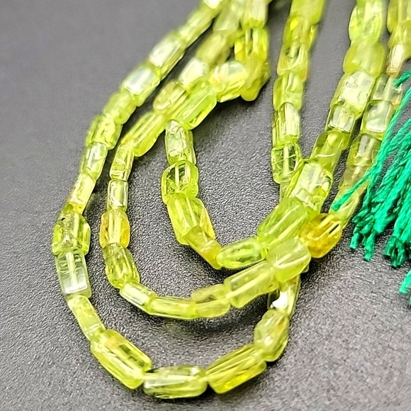 Square Tube 3 Strand 205 Cts Green Prehnite Beaded Natural Gemstone Necklace NEW - Picture 8 of 8